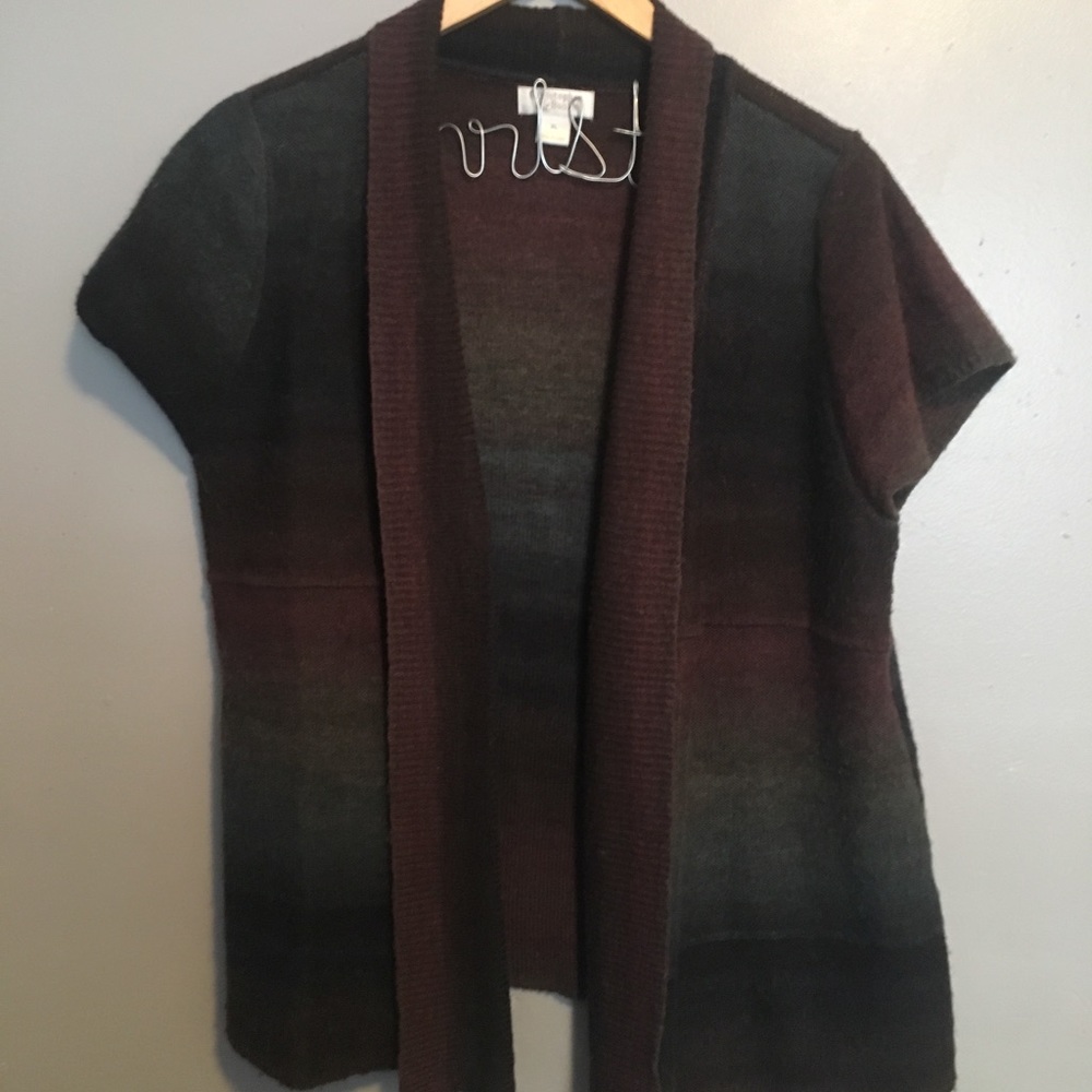 Open-front Sweater Vest Size XL